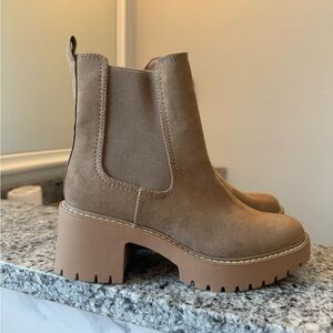 Universal Thread Chelsea Boot